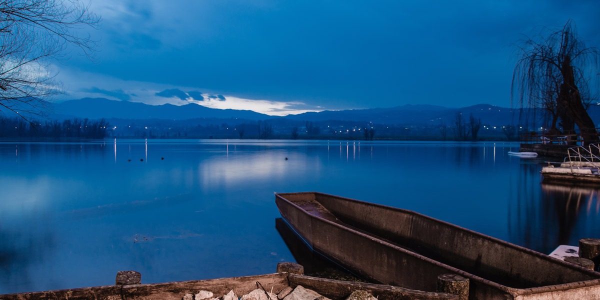 Abenddämmerung am See Lago di Posta Fibreno - Autor: Blusprint64 (bearbeitet)